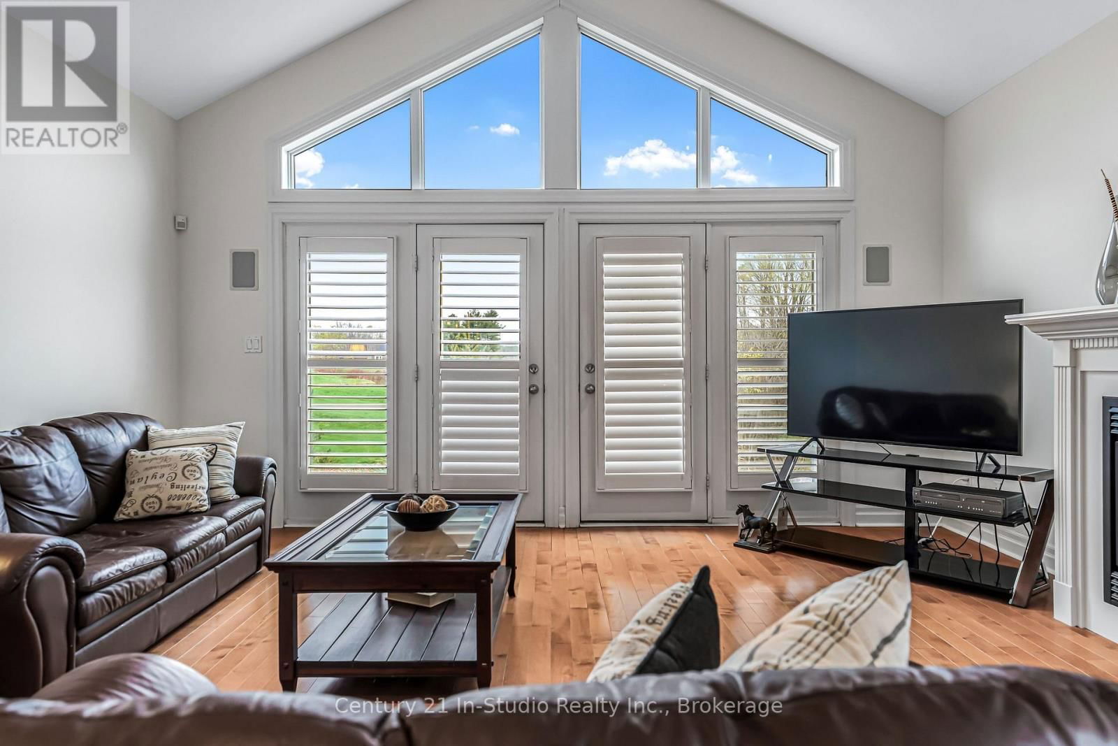 6 GLEN ABBEY COURT Image 13