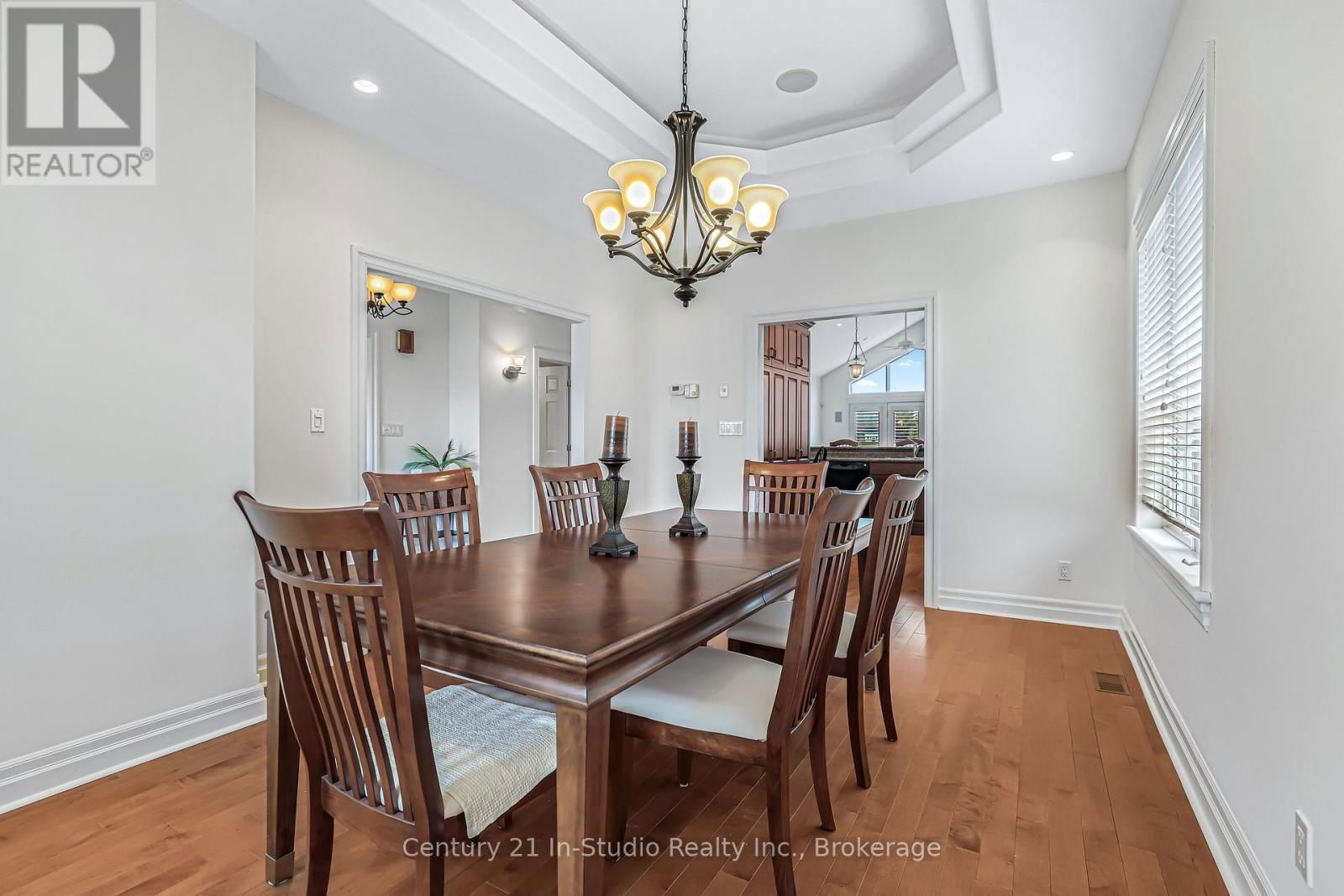 6 GLEN ABBEY COURT Image 20