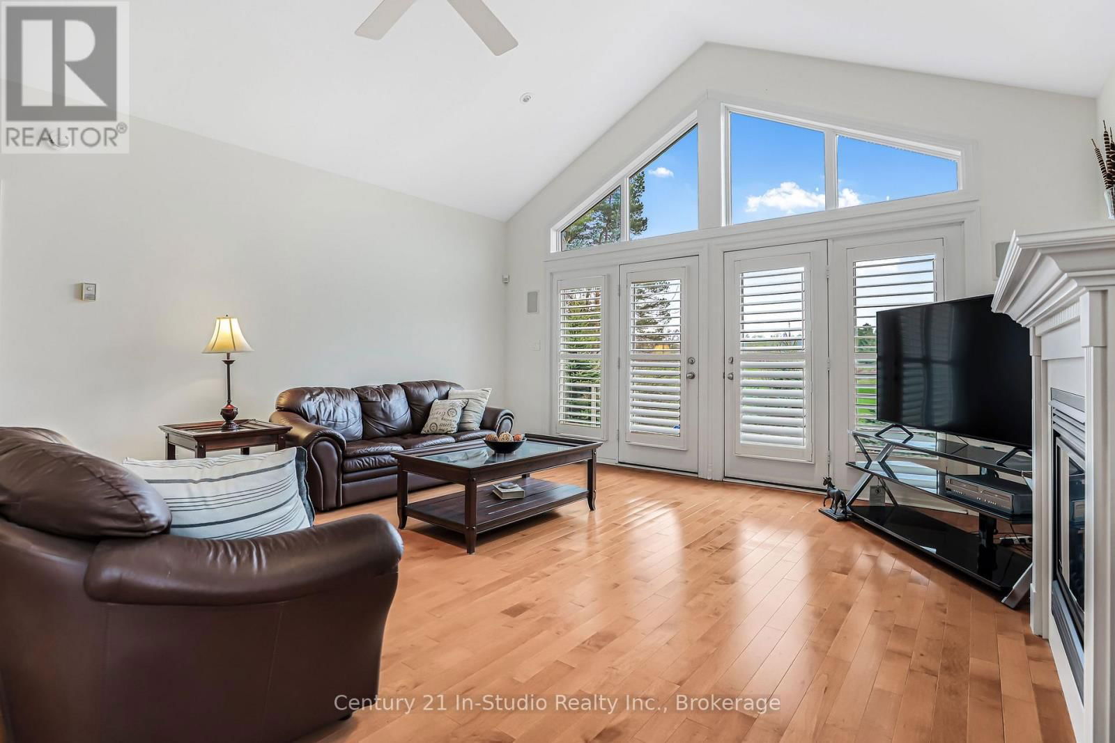 6 GLEN ABBEY COURT Image 22
