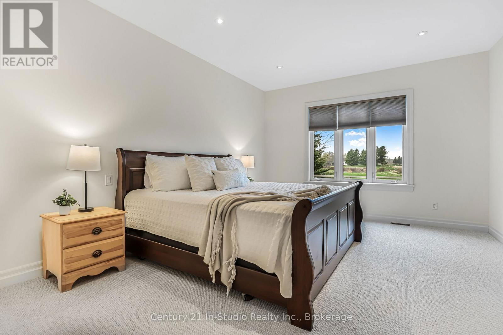6 GLEN ABBEY COURT Image 30