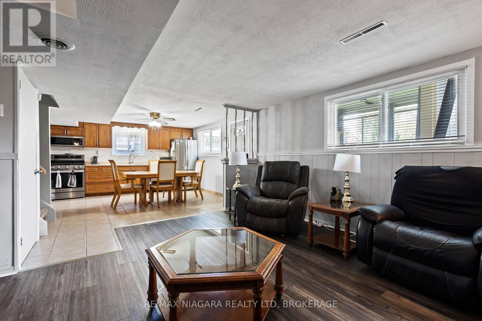 36 BENDINGROAD CRESCENT Image 15