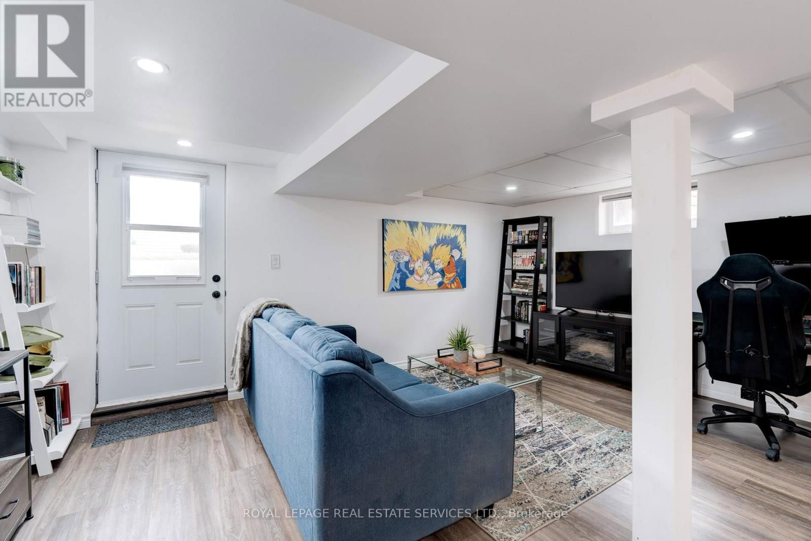 600 QUEBEC STREET Image 32