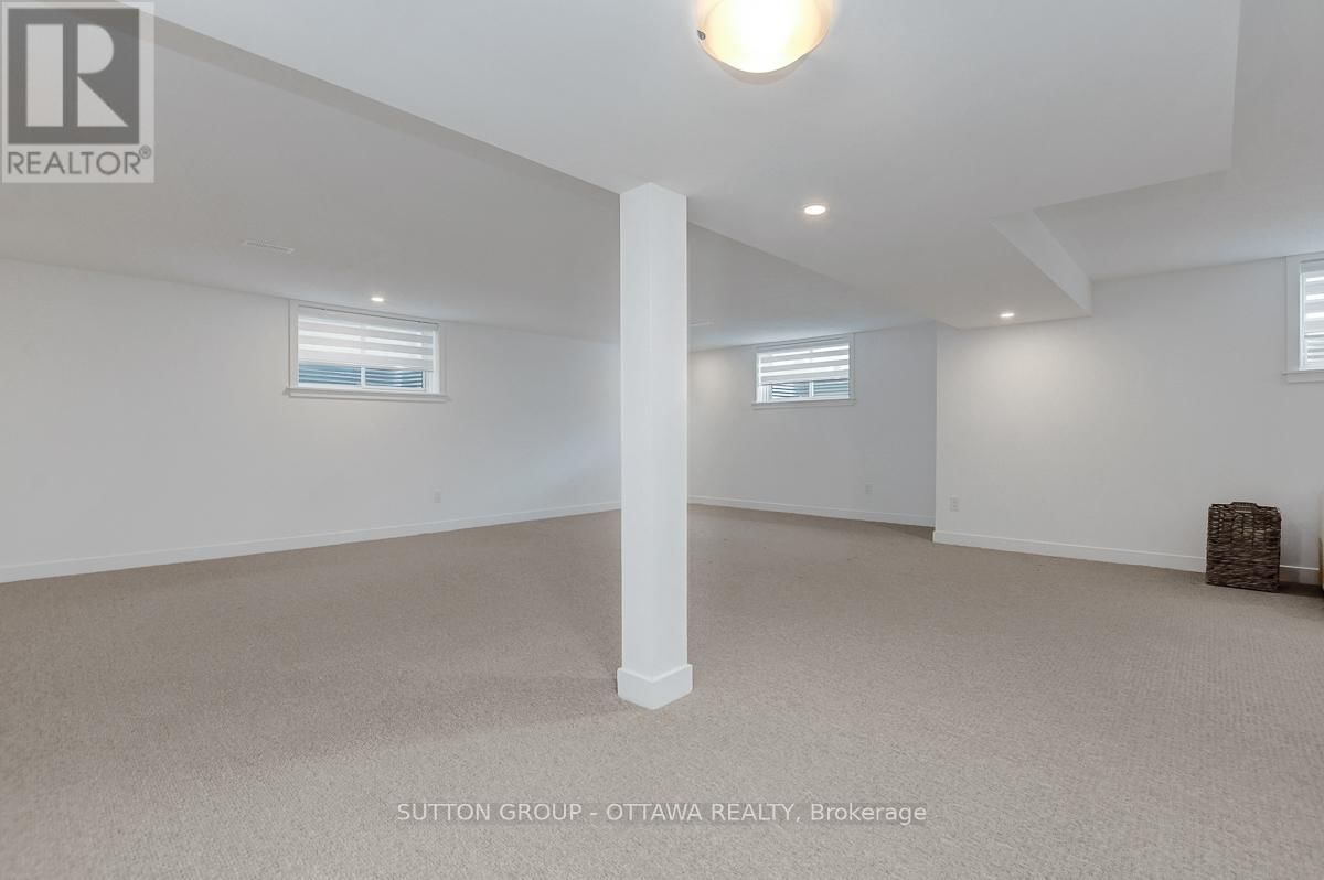 908 DUXBURY LANE Image 32