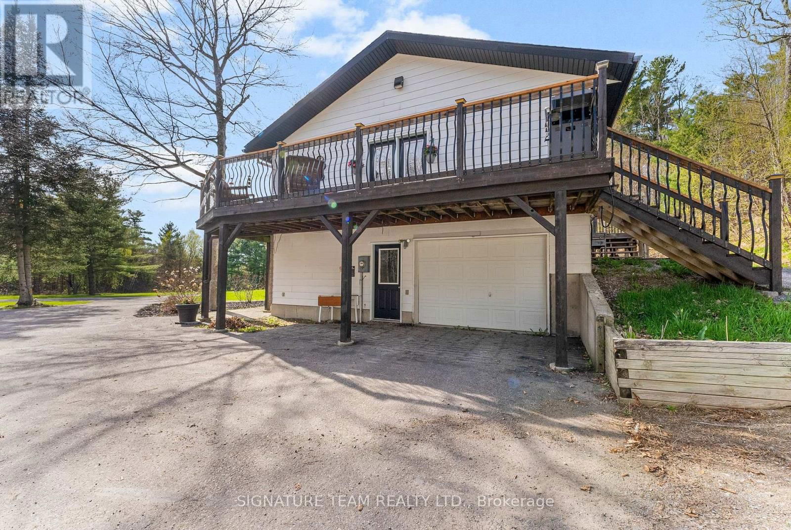 314 ROBERTSON LINE Image 11