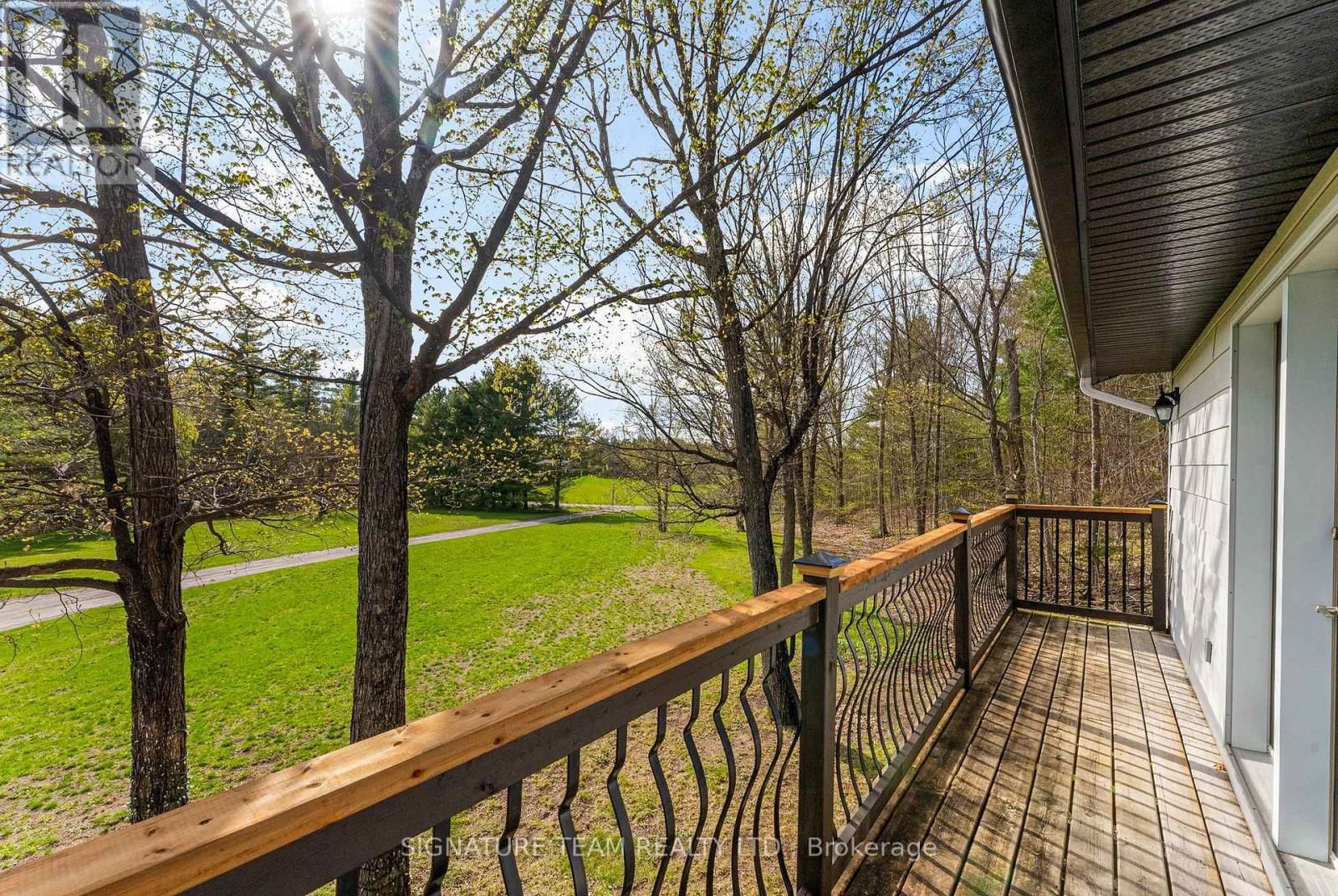 314 ROBERTSON LINE Image 13