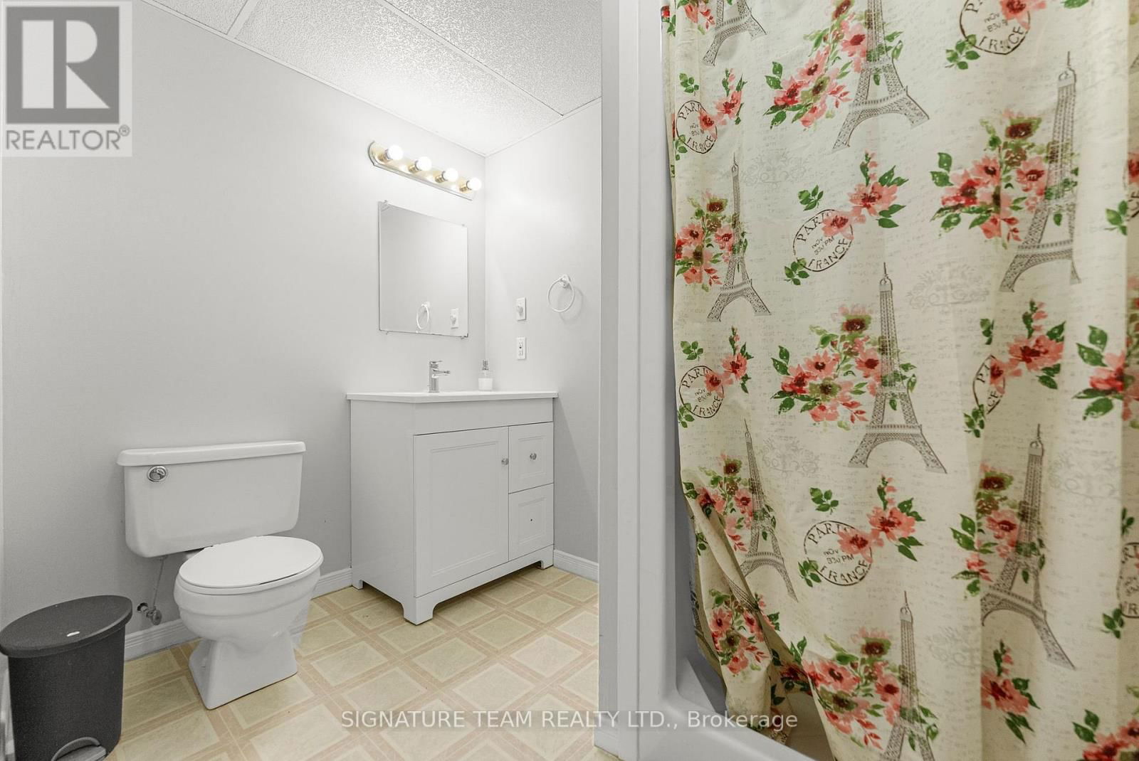 314 ROBERTSON LINE Image 22