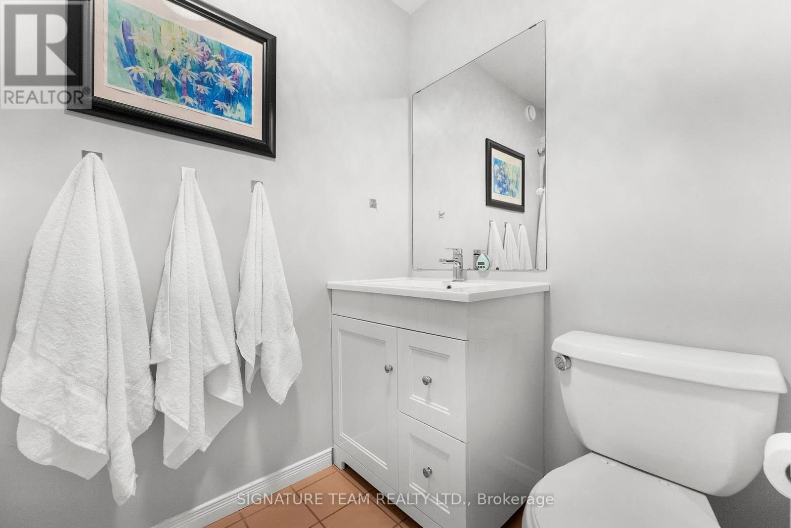 314 ROBERTSON LINE Image 33