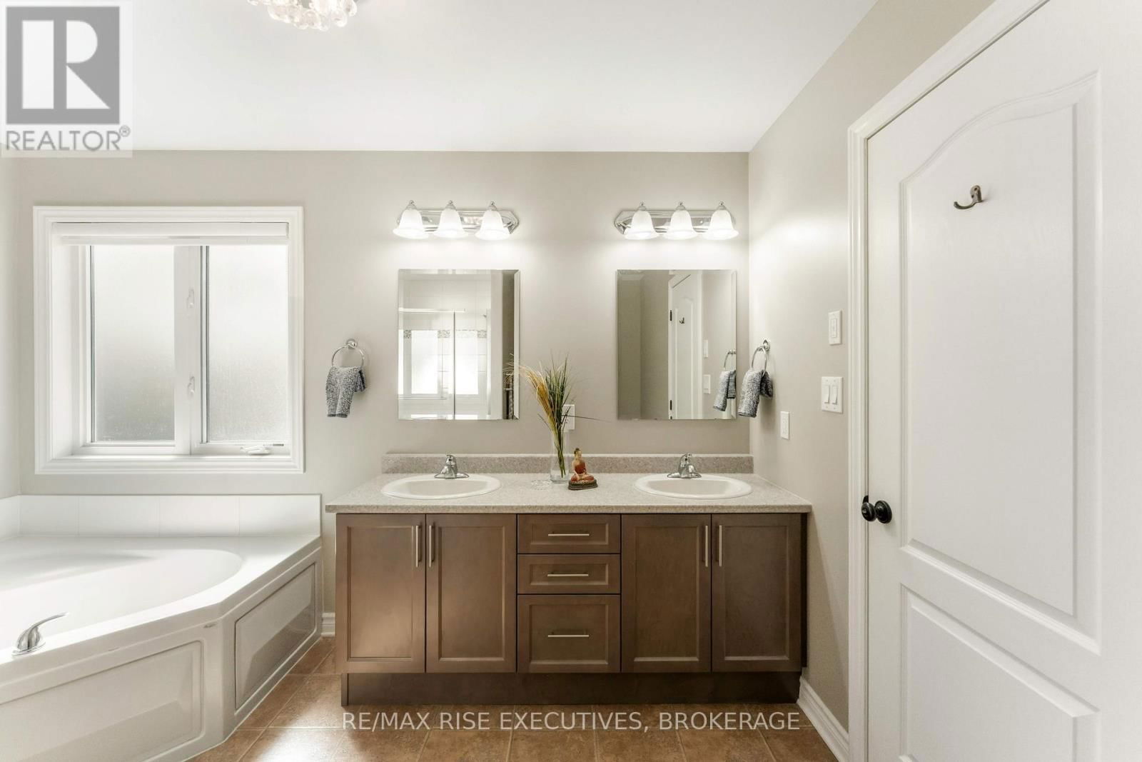 1707 REGINALD BART DRIVE Image 21