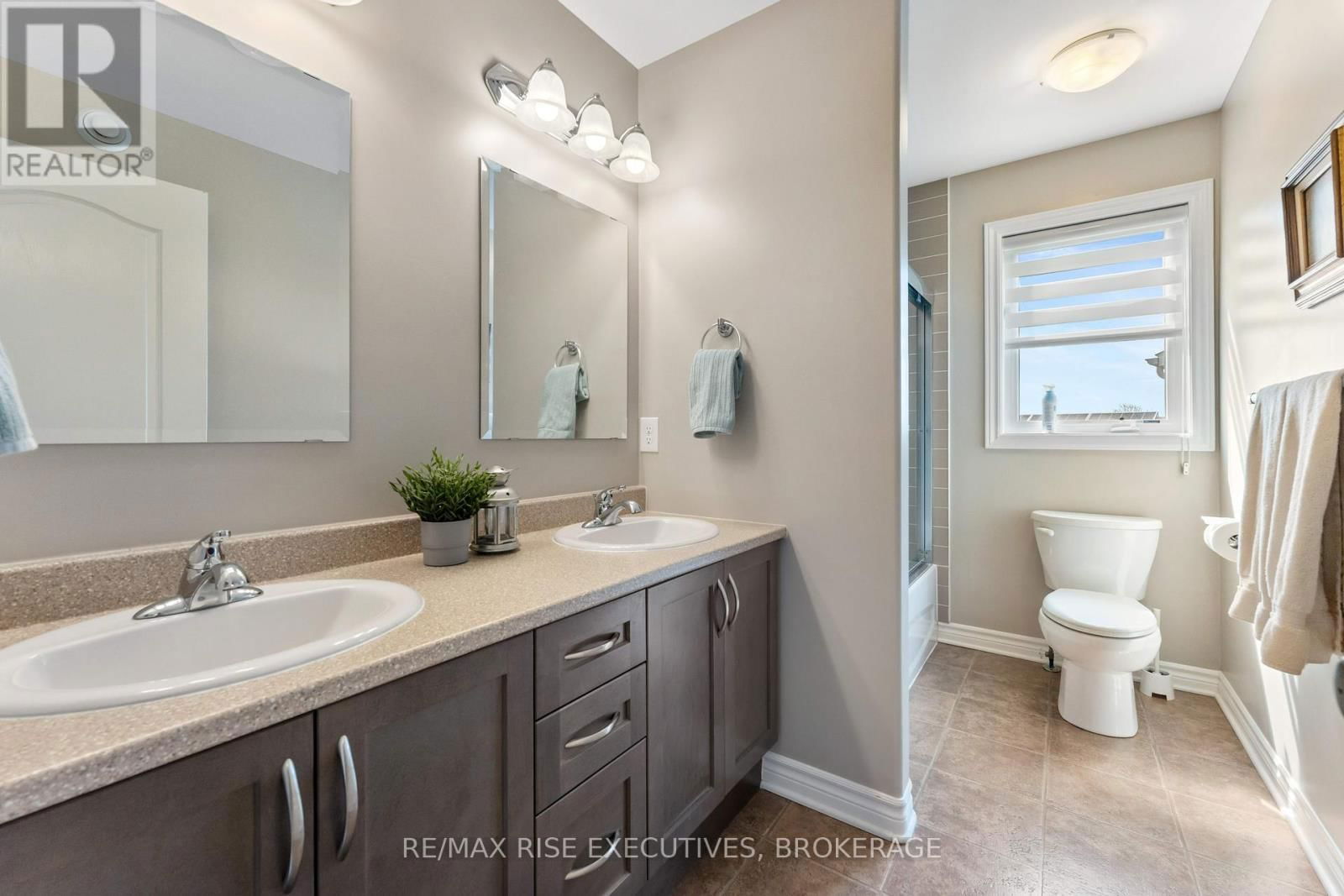 1707 REGINALD BART DRIVE Image 25