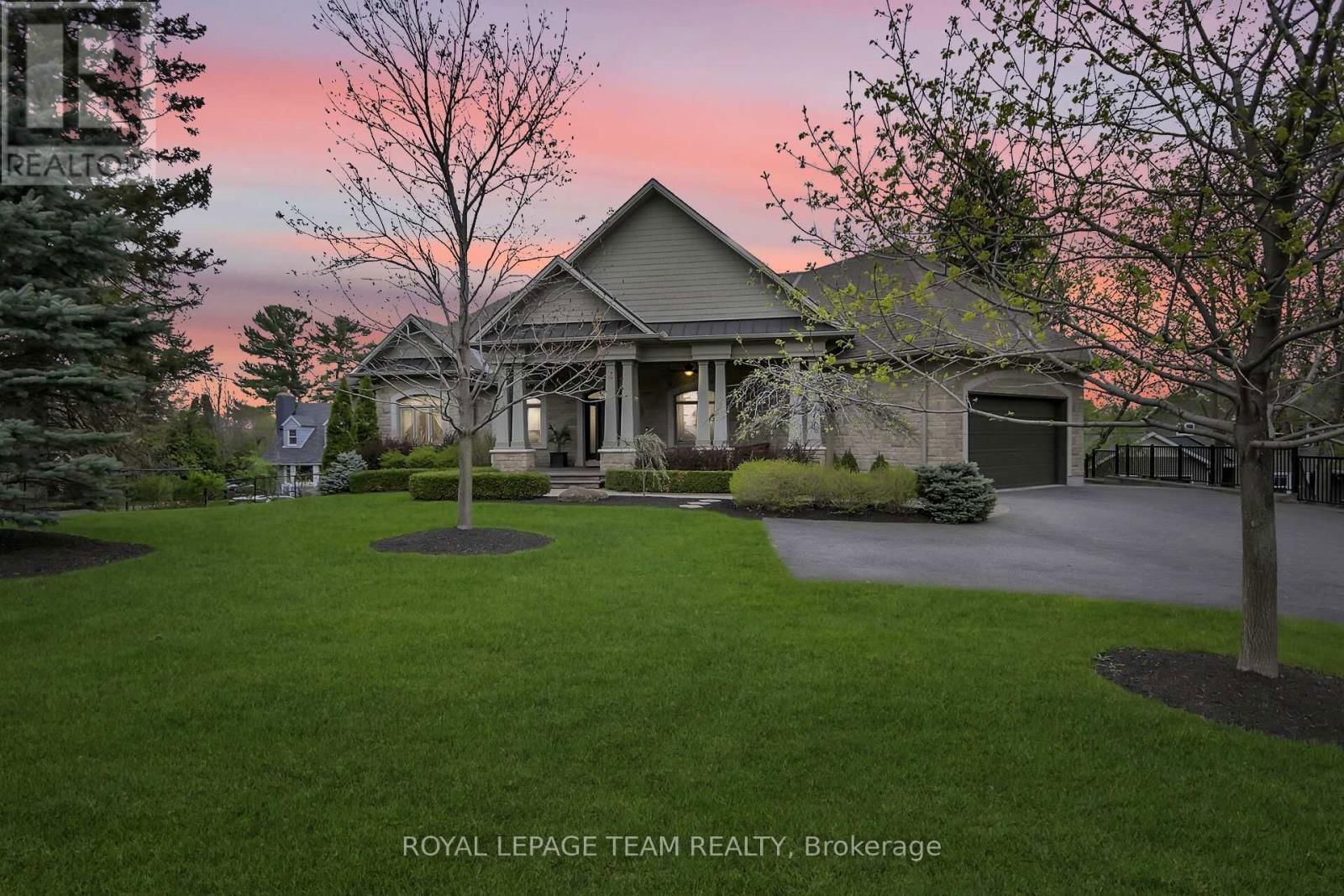 5591 MANOTICK MAIN STREET Image 2