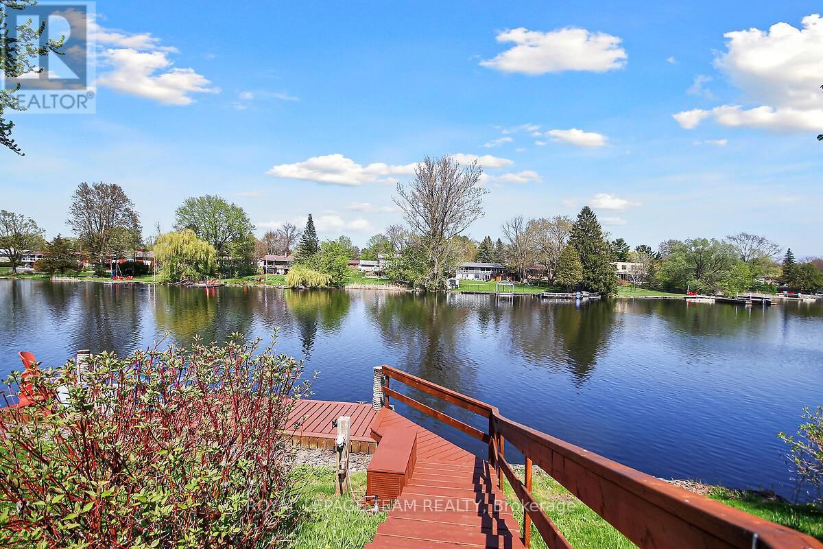 5591 MANOTICK MAIN STREET Image 44
