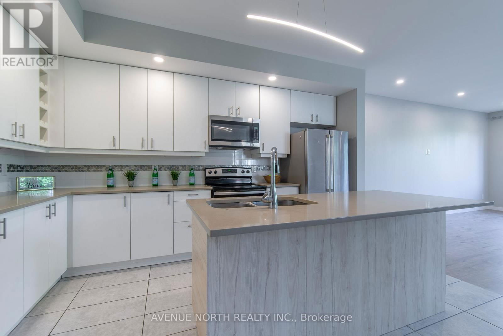 503 COTE STREET Image 6