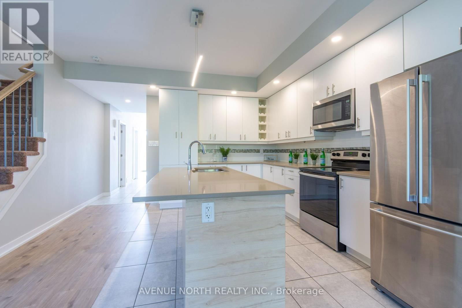 503 COTE STREET Image 7