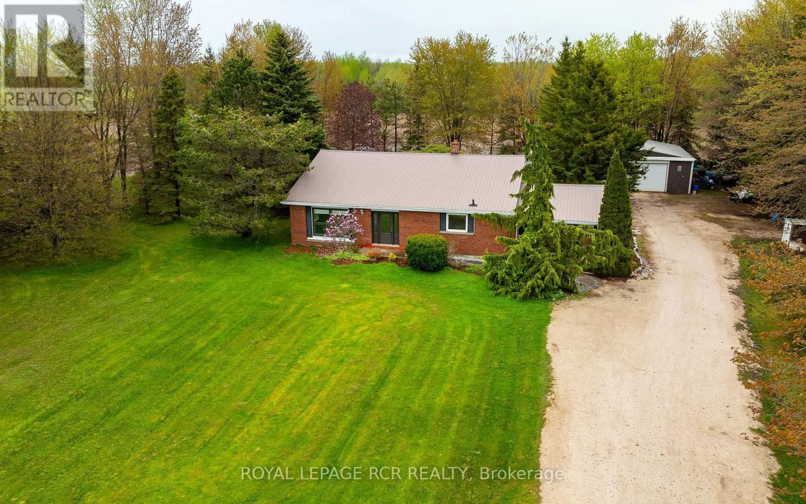 433409 4TH LINE Image 1