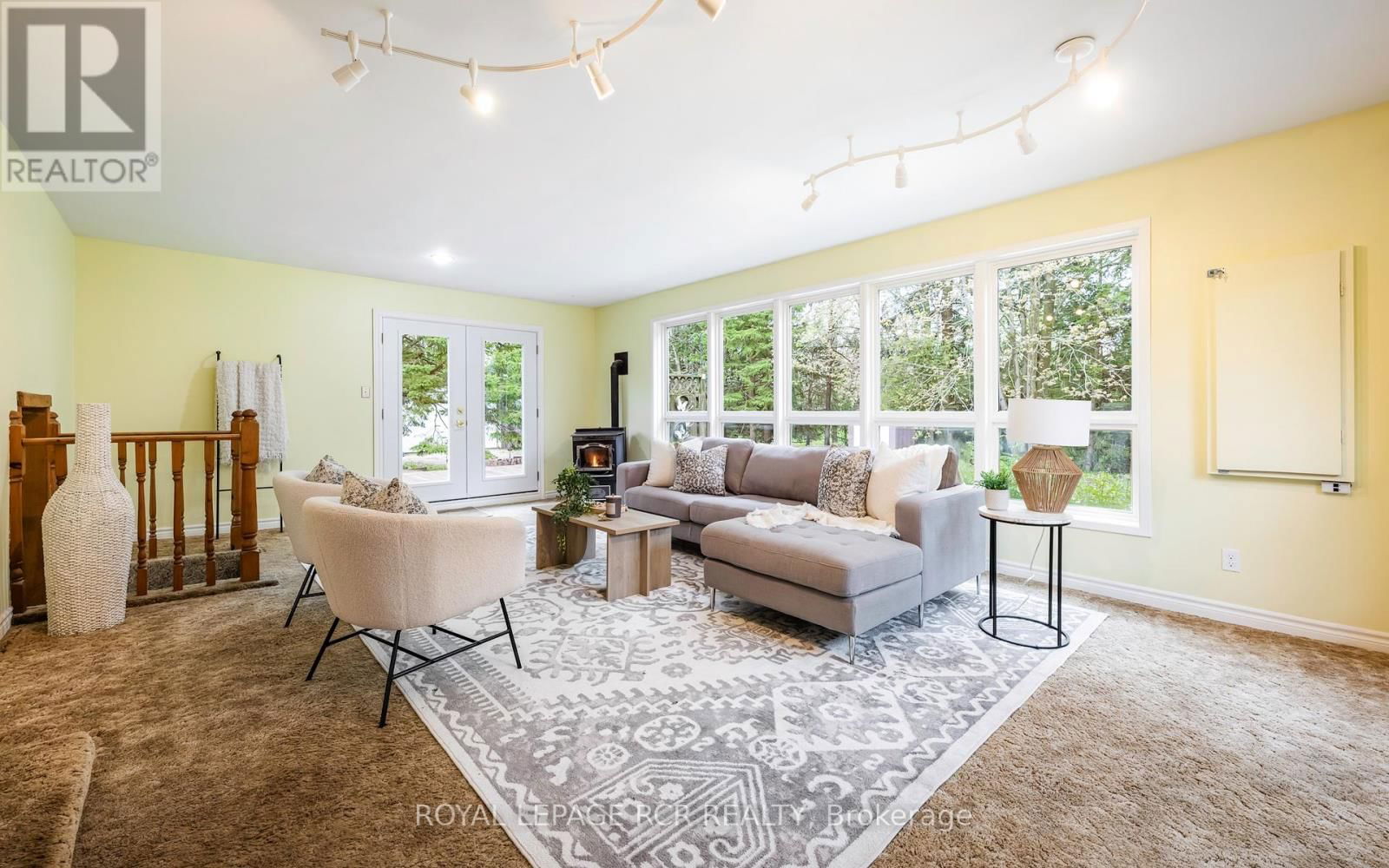 433409 4TH LINE Image 11