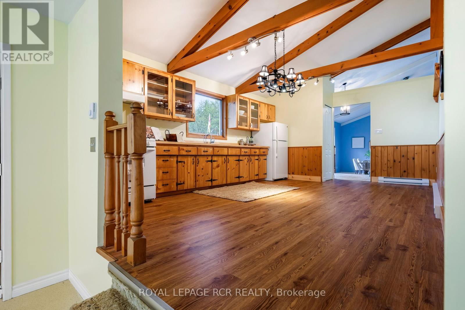 433409 4TH LINE Image 15