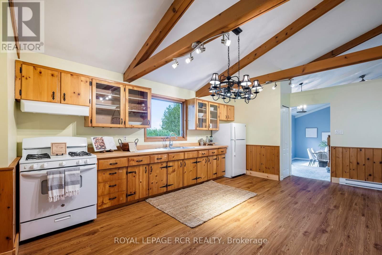 433409 4TH LINE Image 16