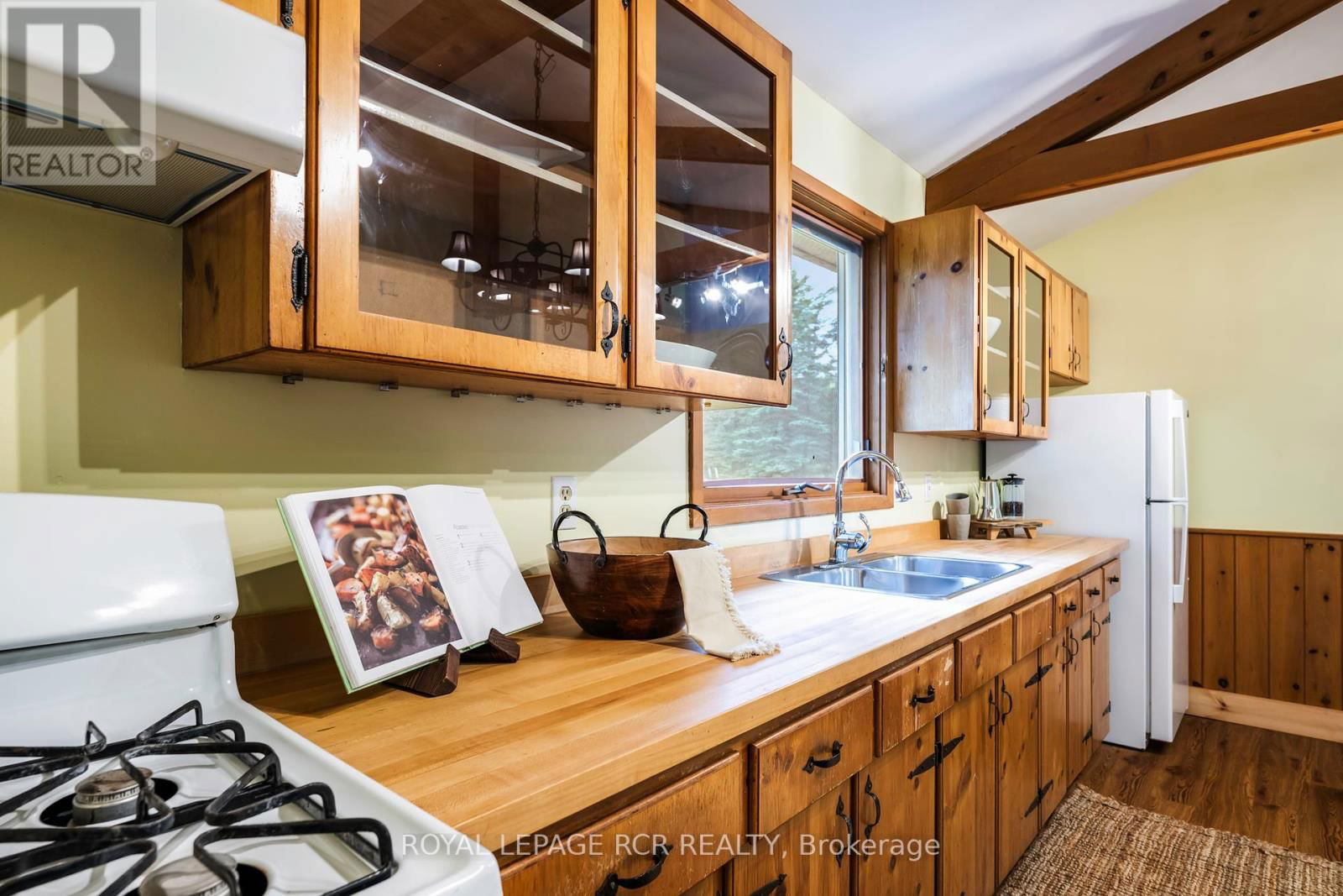 433409 4TH LINE Image 19