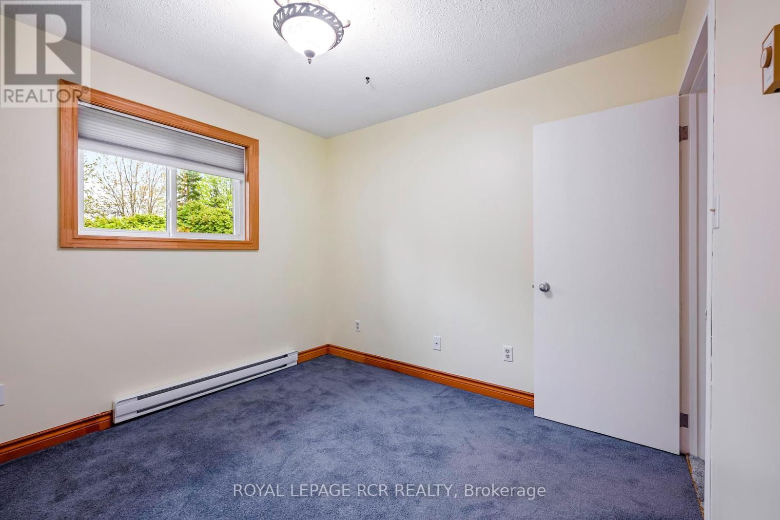 433409 4TH LINE Image 26