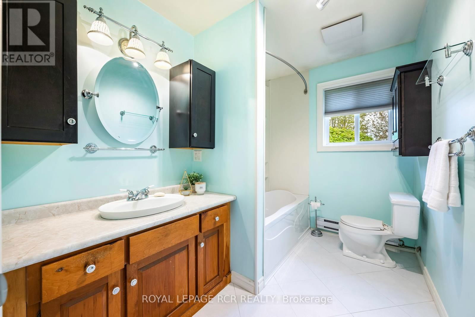 433409 4TH LINE Image 28