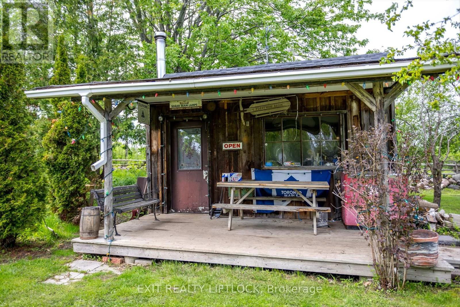 890 STEWART LINE Image 29