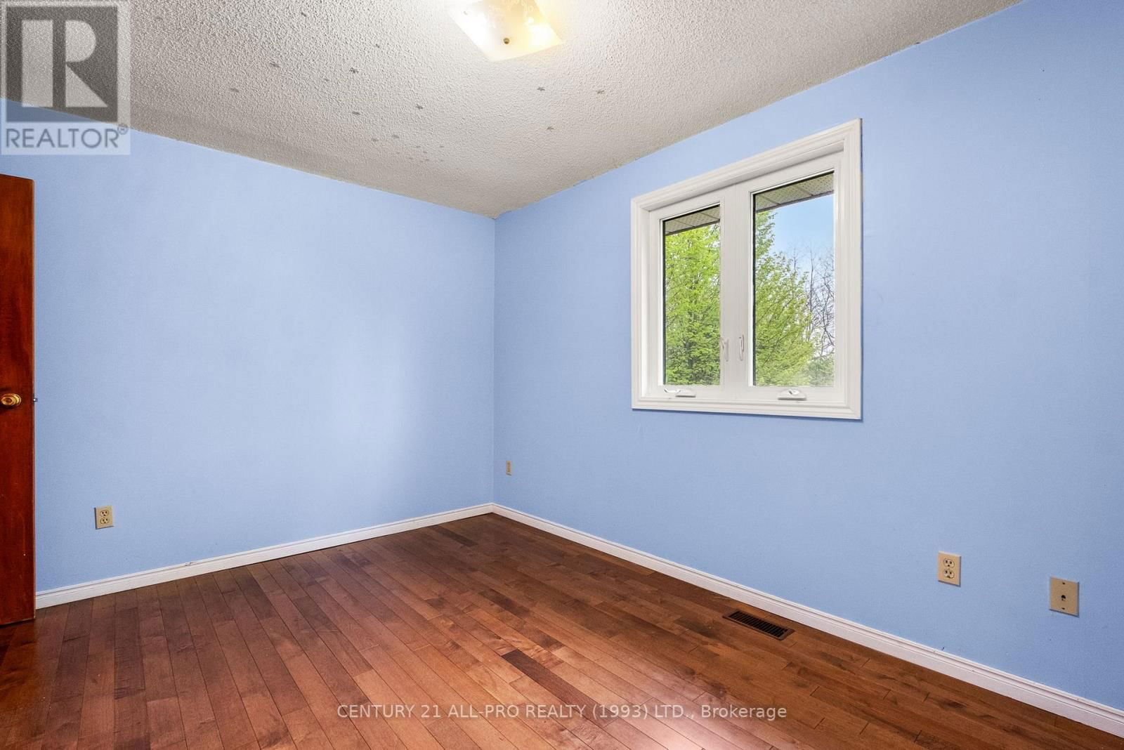 3791 HARWOOD ROAD Image 22