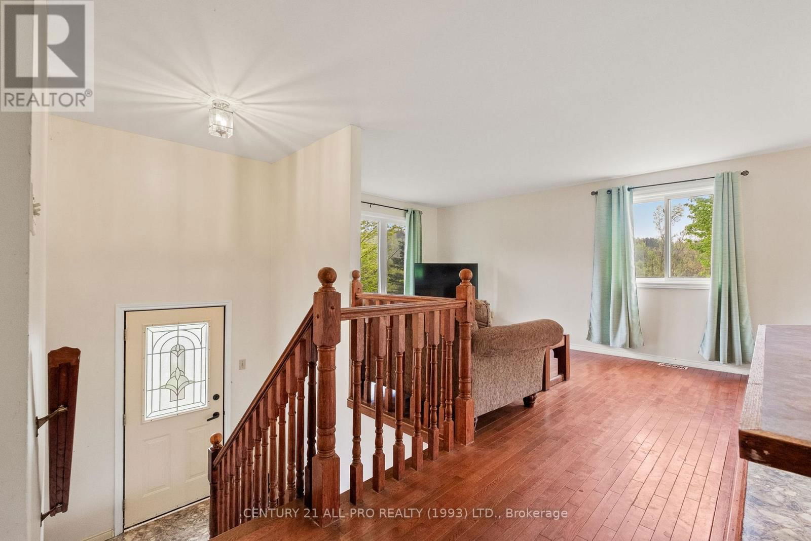 3791 HARWOOD ROAD Image 32