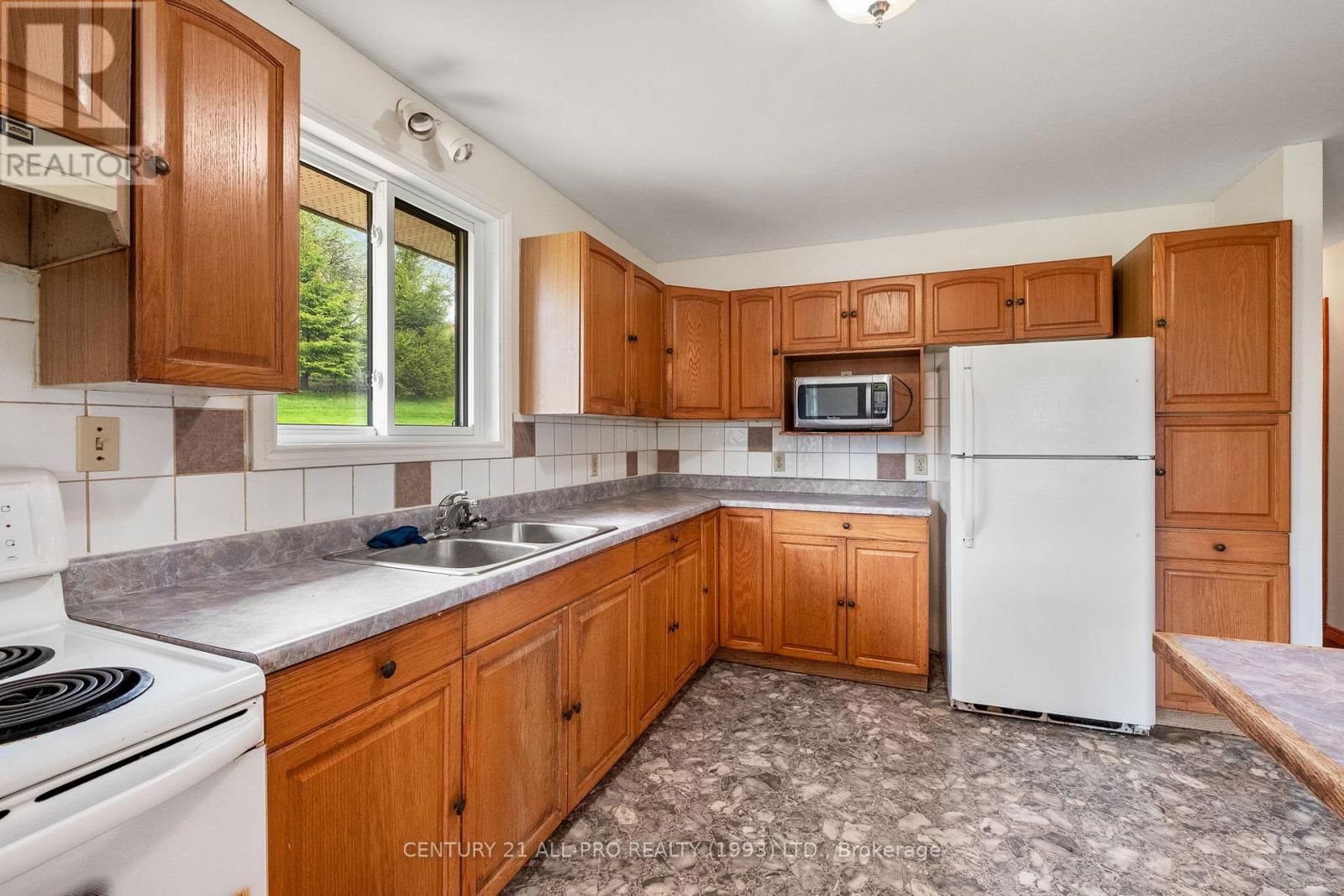 3791 HARWOOD ROAD Image 8