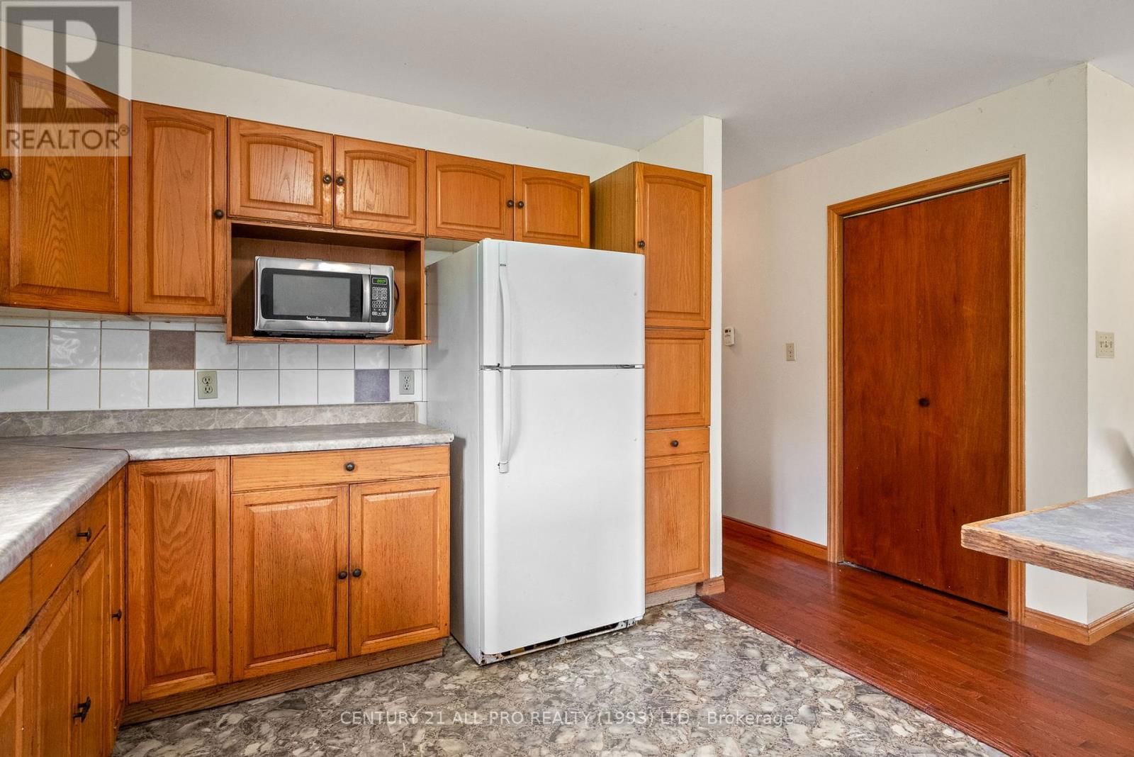 3791 HARWOOD ROAD Image 9
