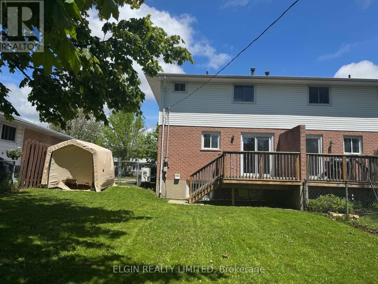 18 VANIER PLACE Image 27