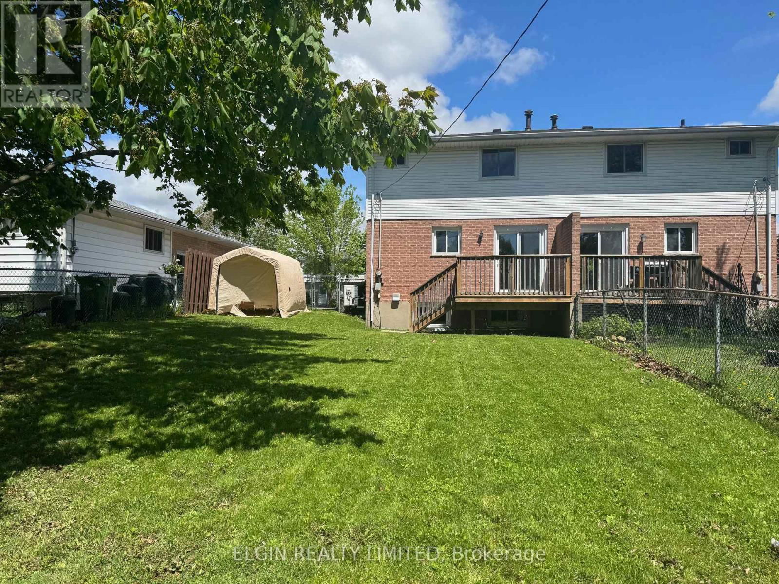 18 VANIER PLACE Image 28