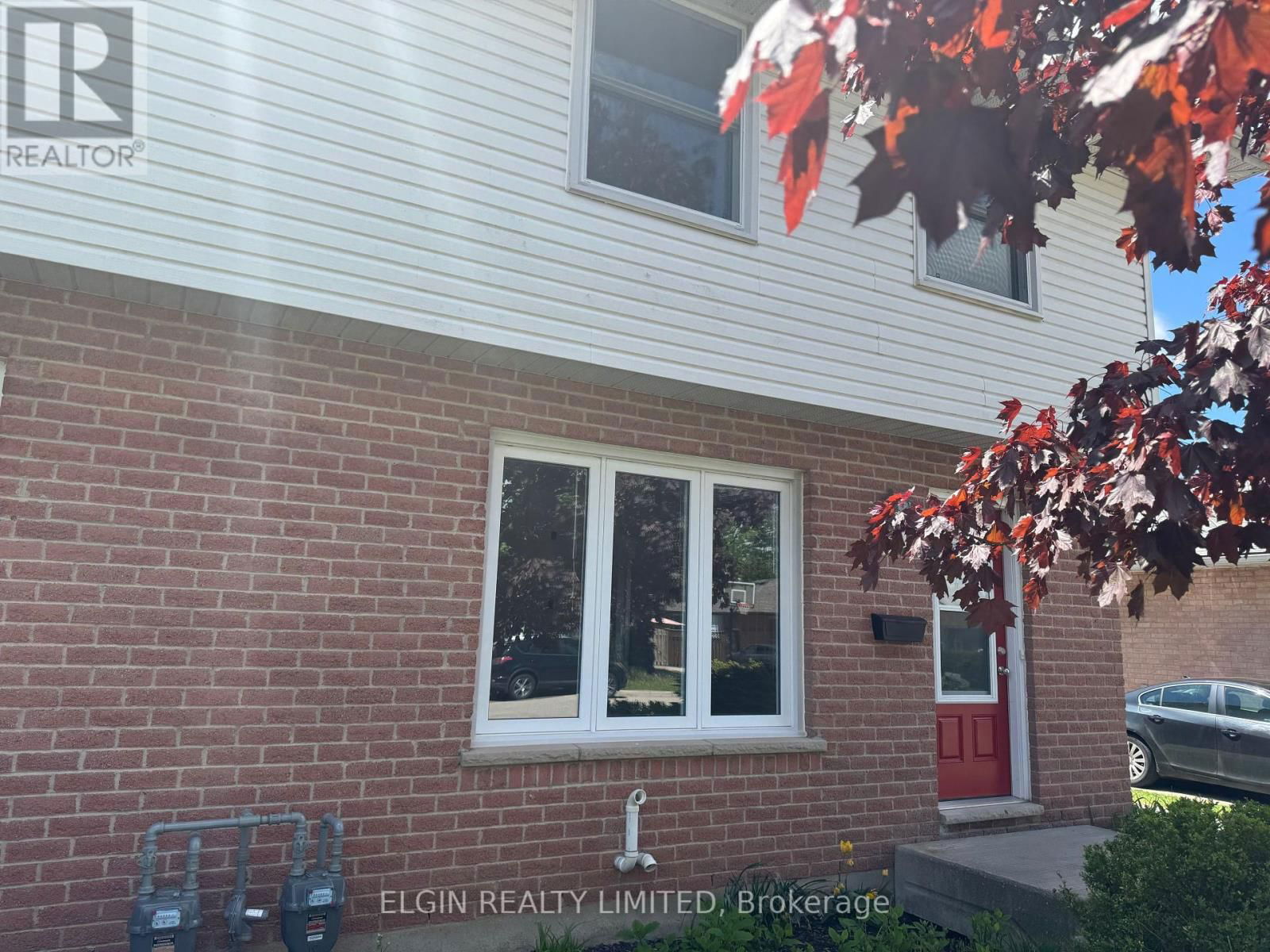18 VANIER PLACE Image 31
