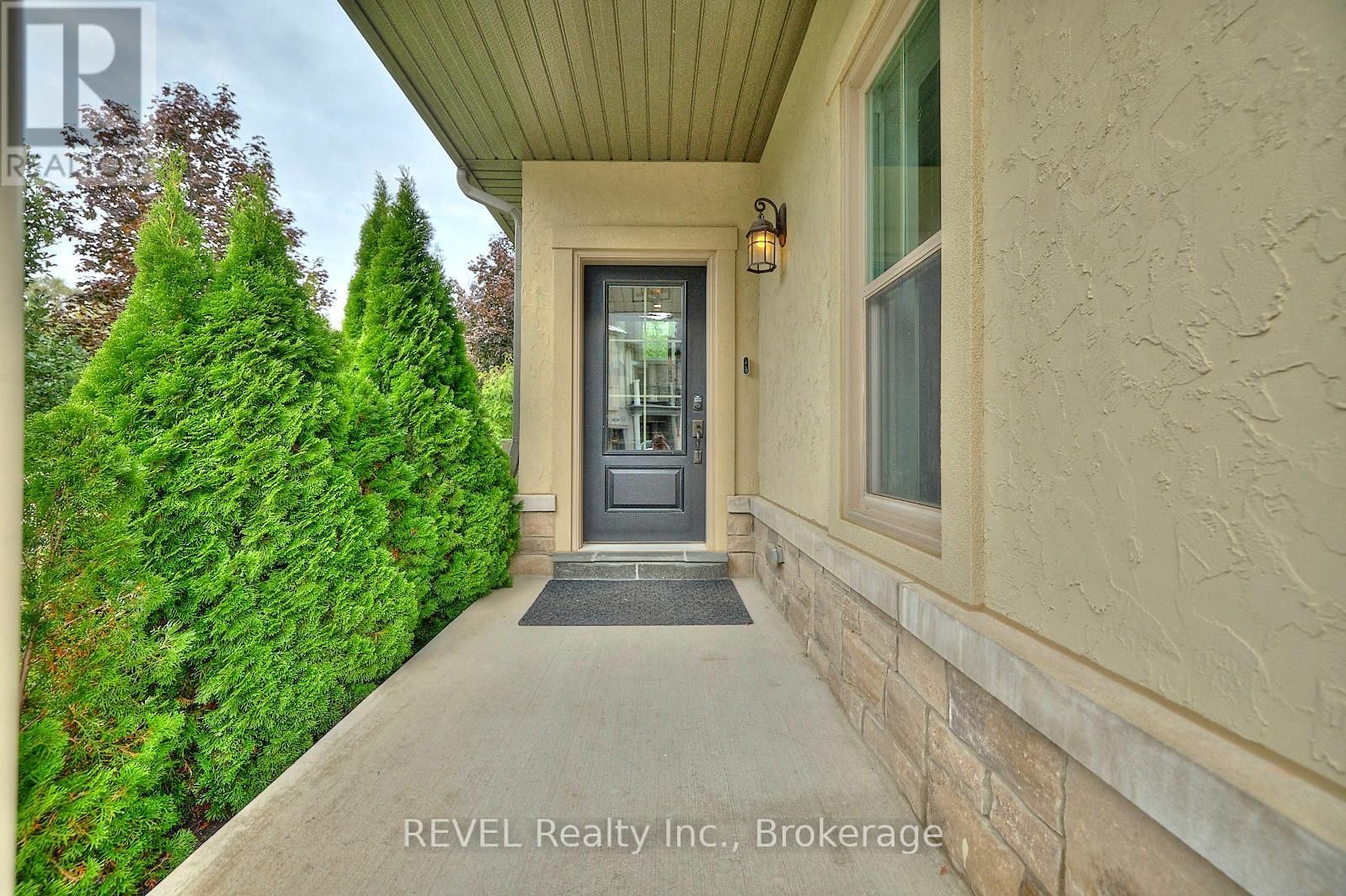 50 ABERDEEN LANE SOUTH Image 3