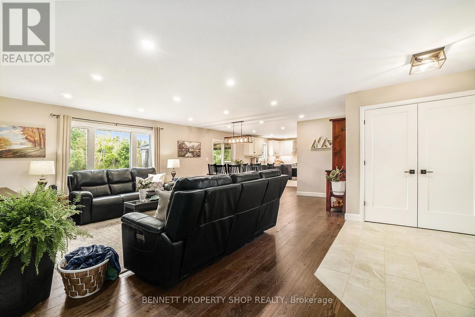 10541 WYLIE WAY Image 3