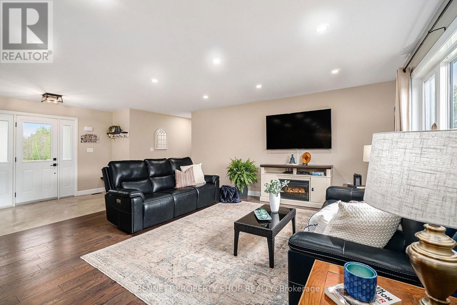 10541 WYLIE WAY Image 6