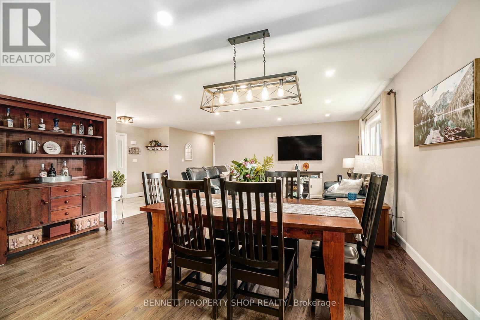 10541 WYLIE WAY Image 8