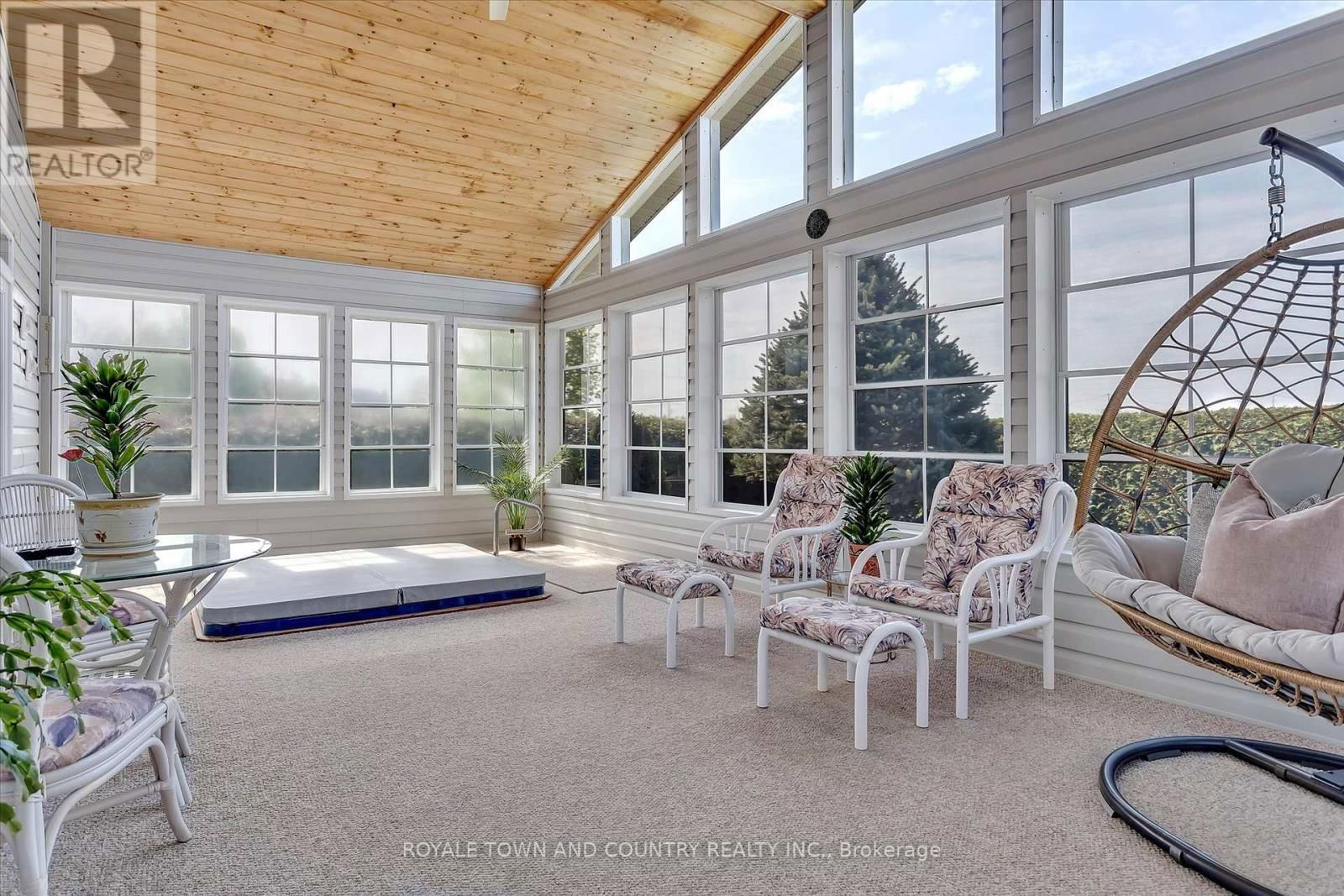 25 SYLVESTER DRIVE Image 15