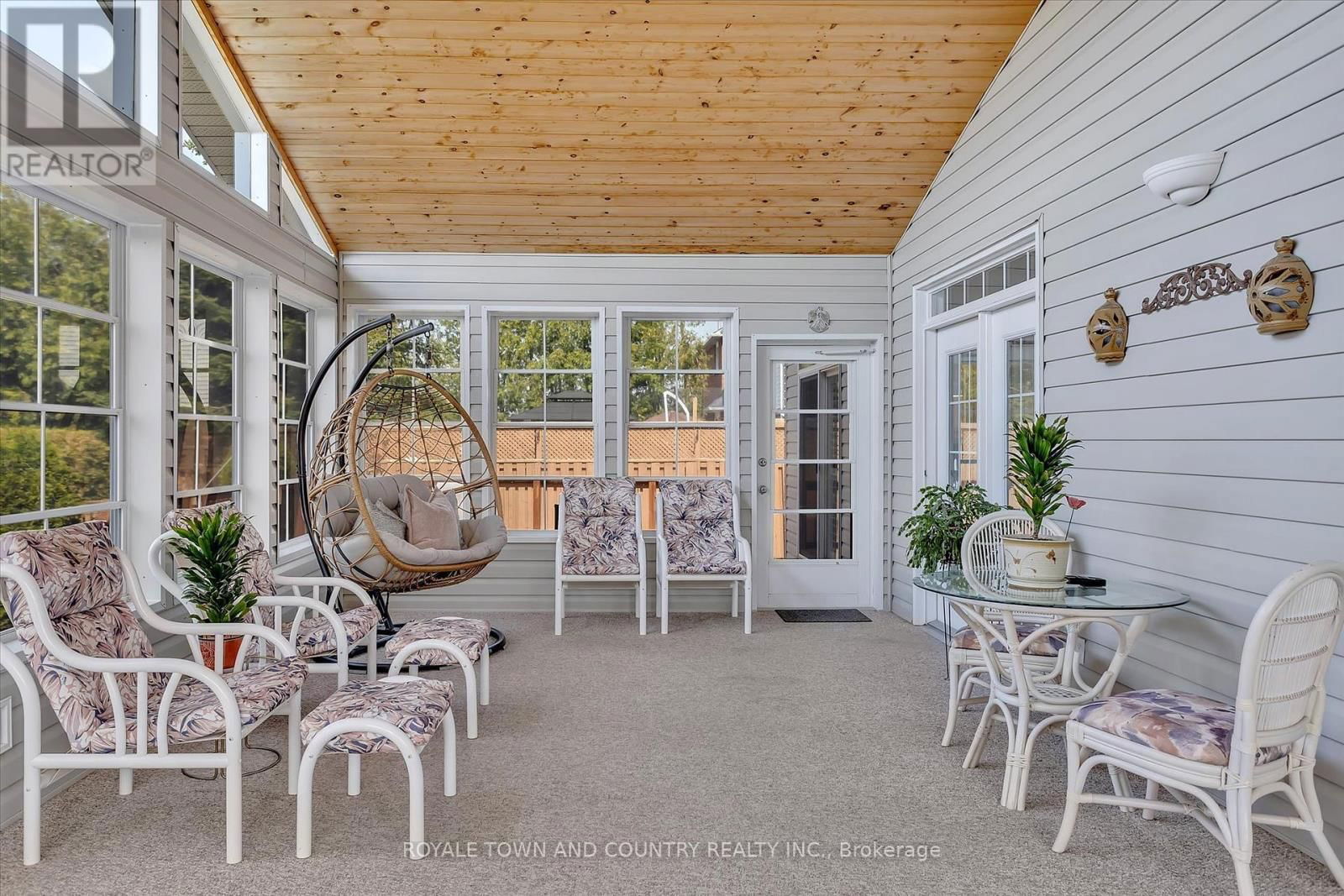 25 SYLVESTER DRIVE Image 17