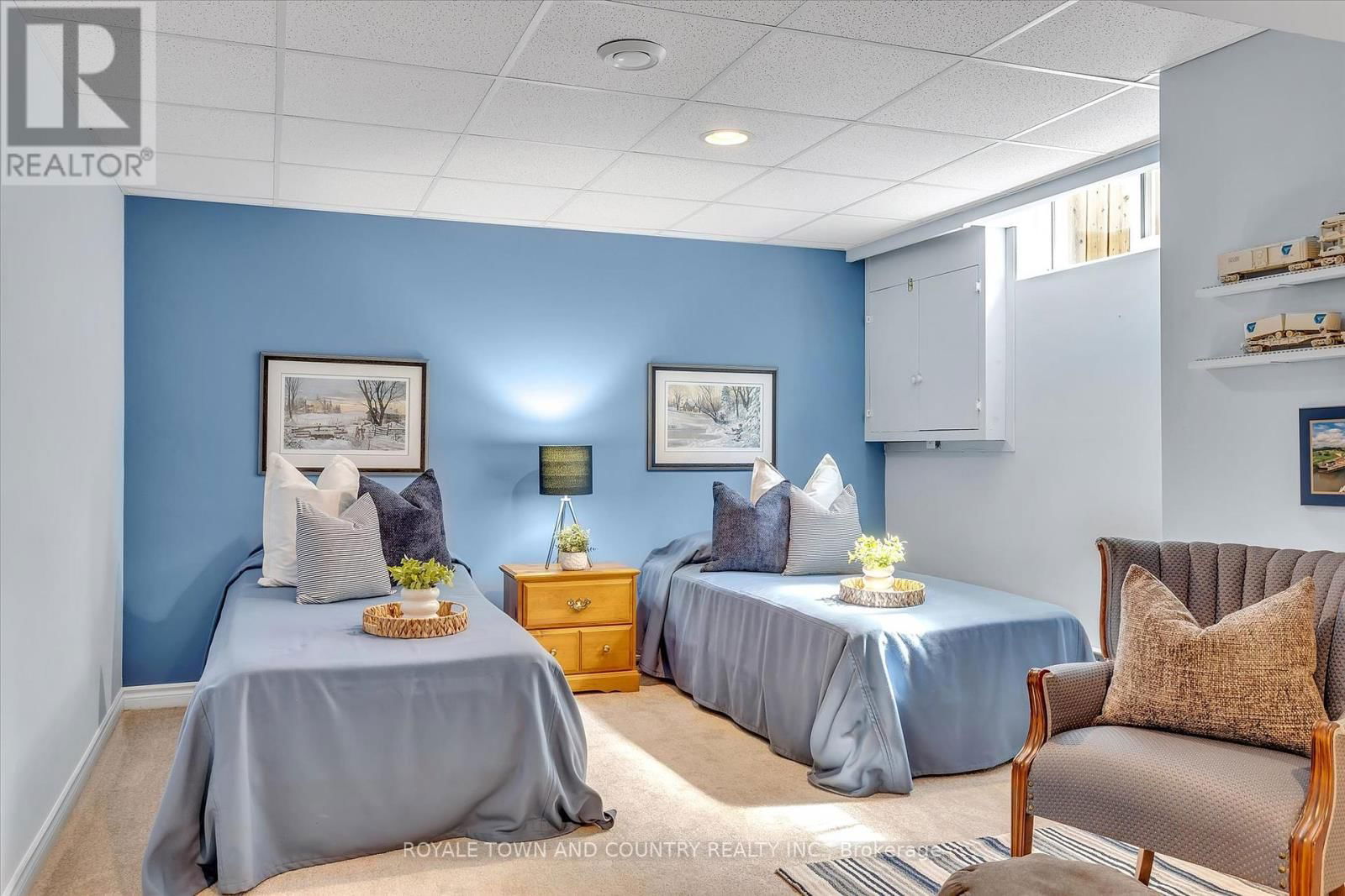 25 SYLVESTER DRIVE Image 32