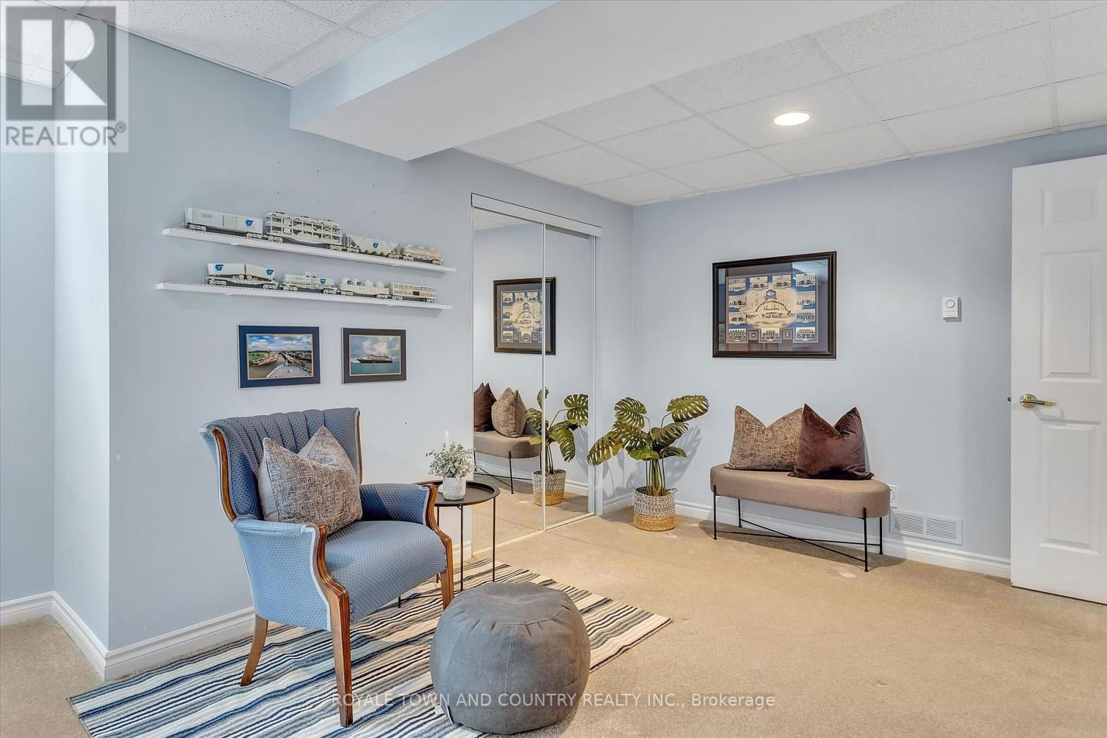 25 SYLVESTER DRIVE Image 33