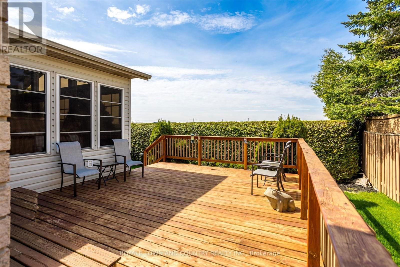25 SYLVESTER DRIVE Image 38