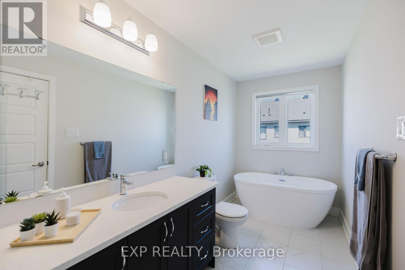 288 BILLRIAN CRESCENT Image 12