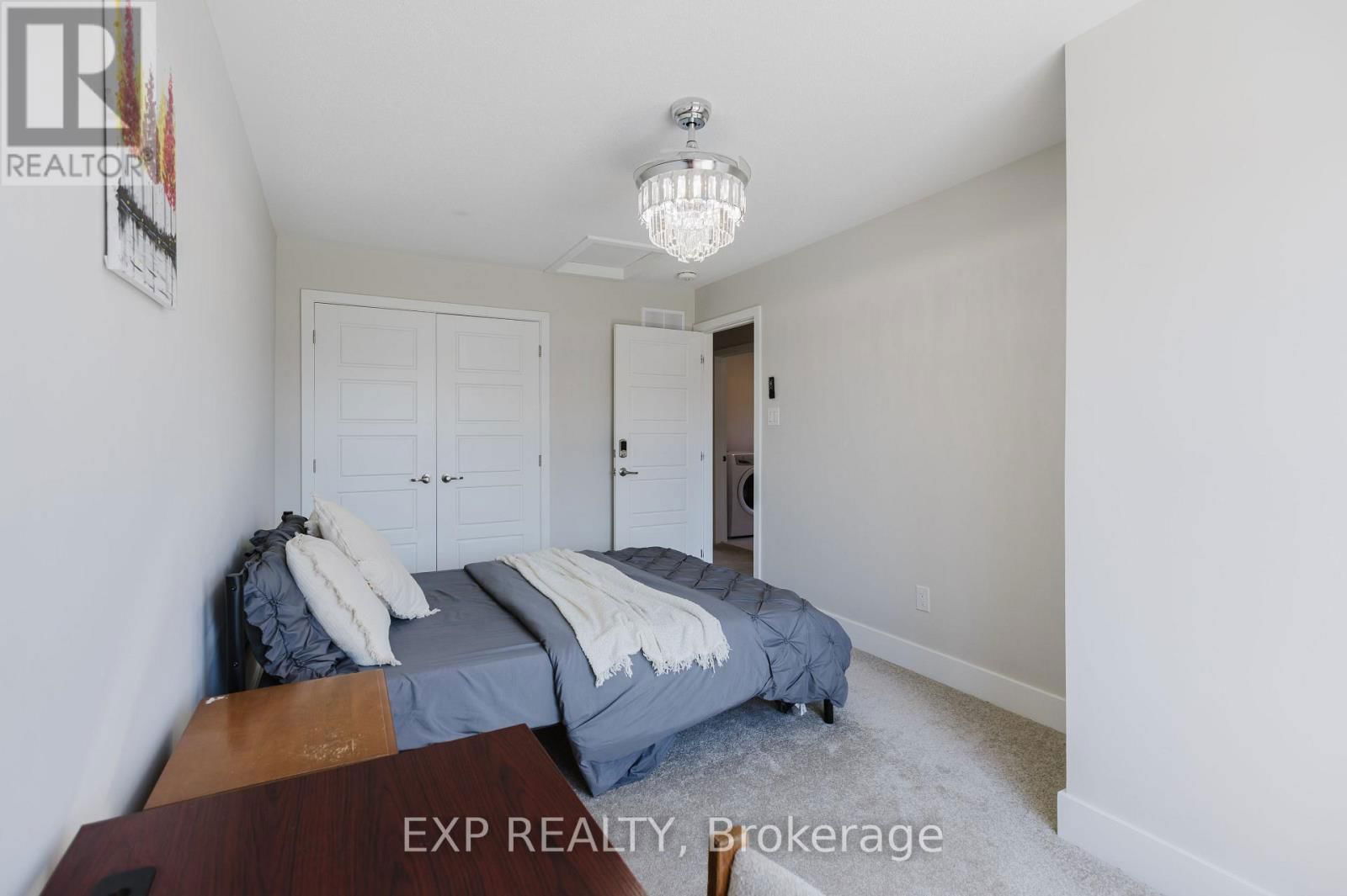 288 BILLRIAN CRESCENT Image 16