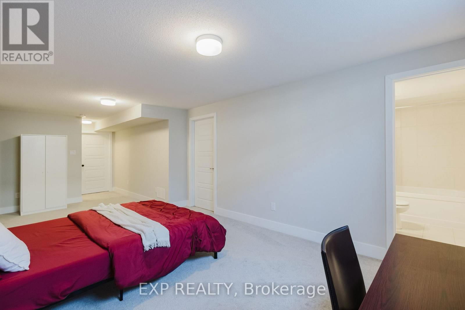 288 BILLRIAN CRESCENT Image 21