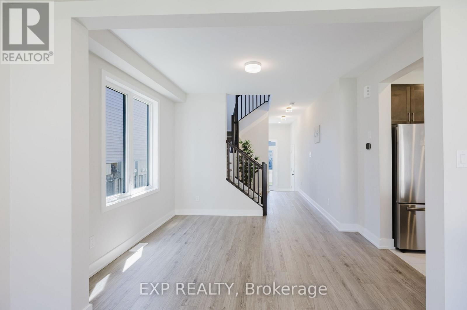288 BILLRIAN CRESCENT Image 3