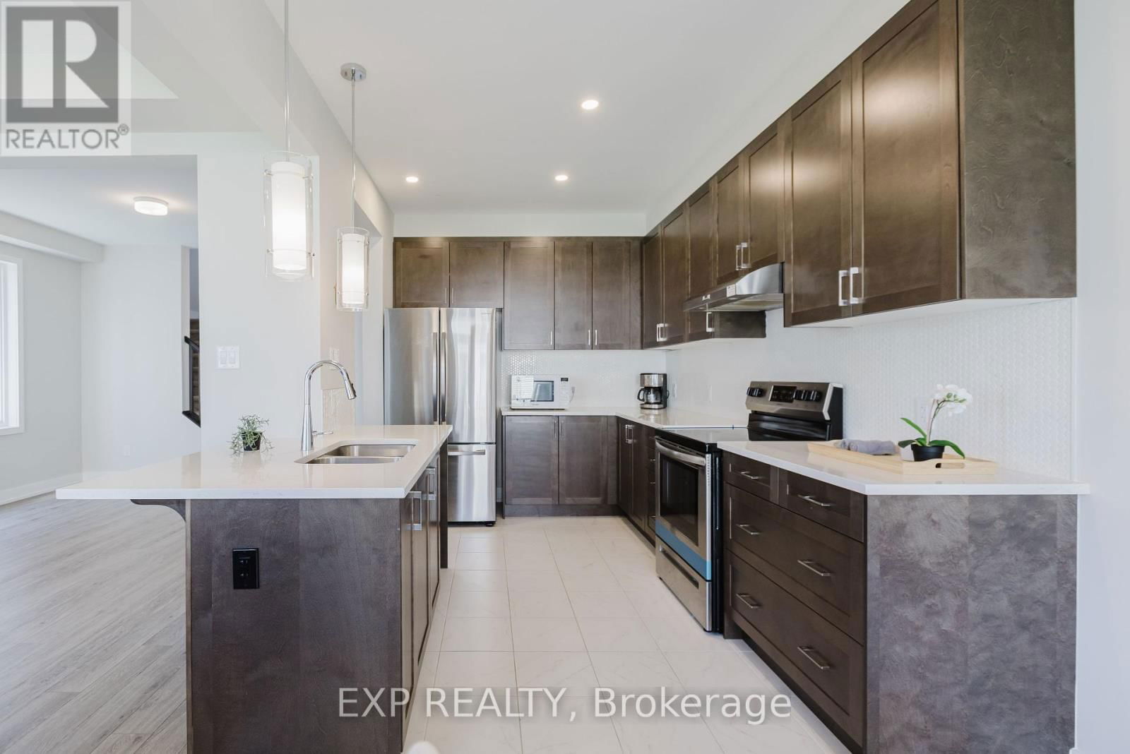 288 BILLRIAN CRESCENT Image 7