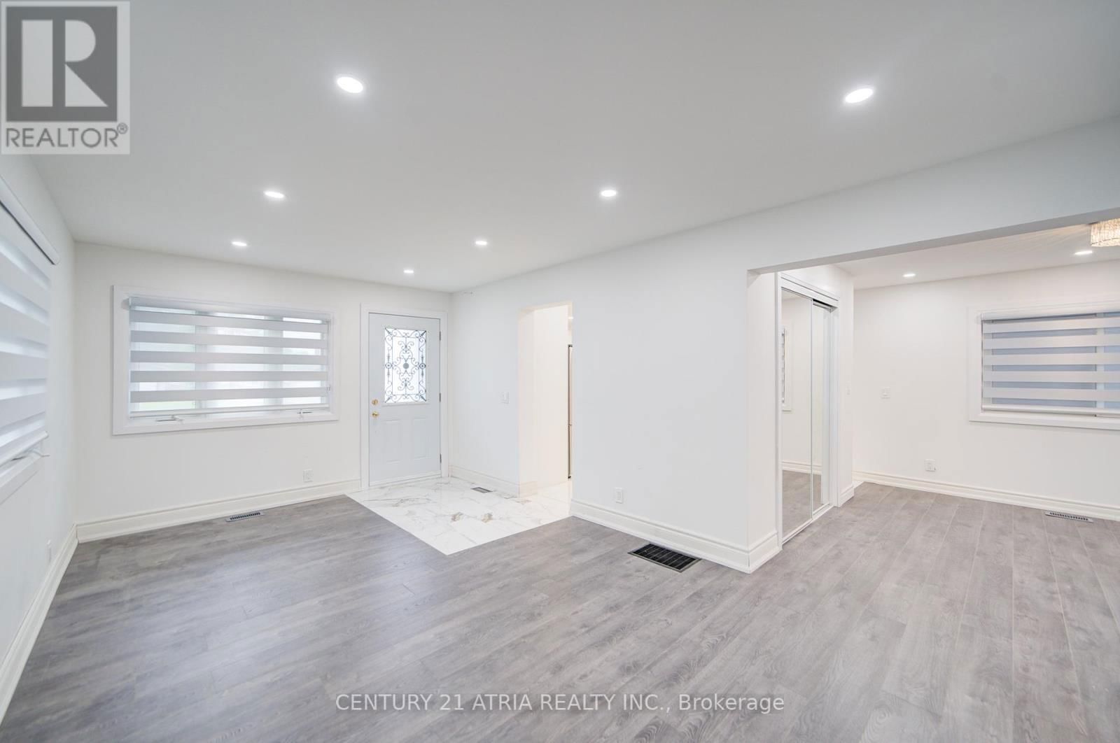 36 GREAT OAK STREET Image 15