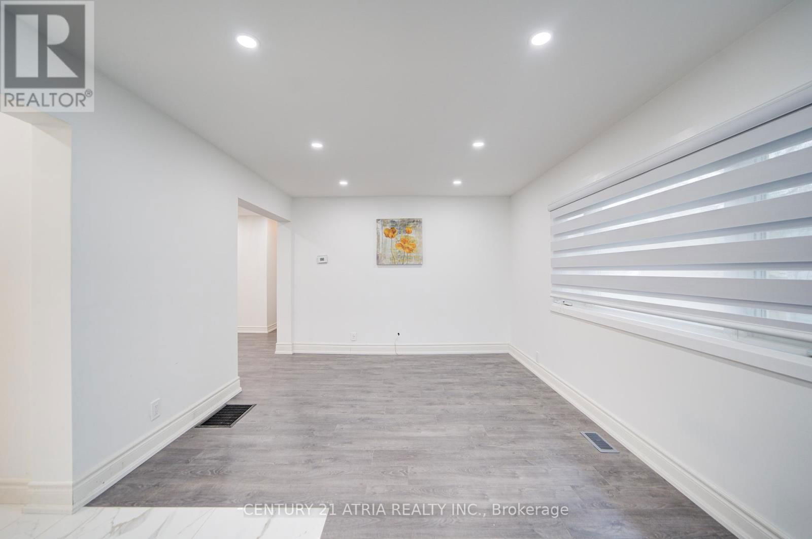 36 GREAT OAK STREET Image 17