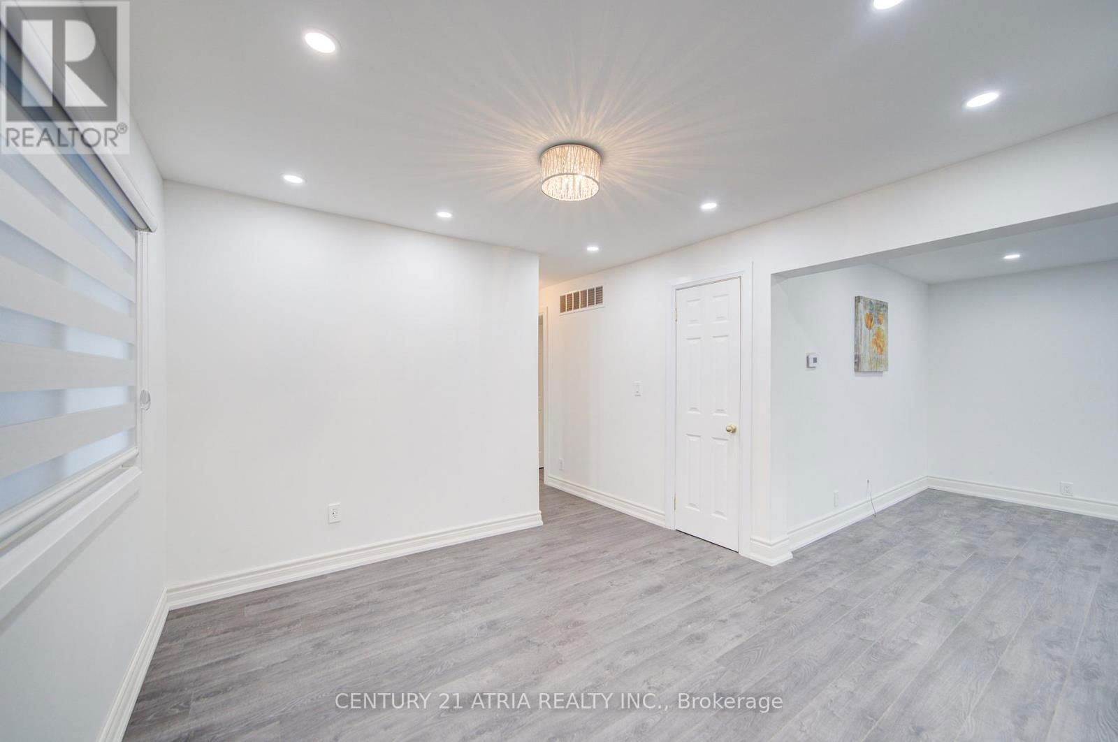 36 GREAT OAK STREET Image 18
