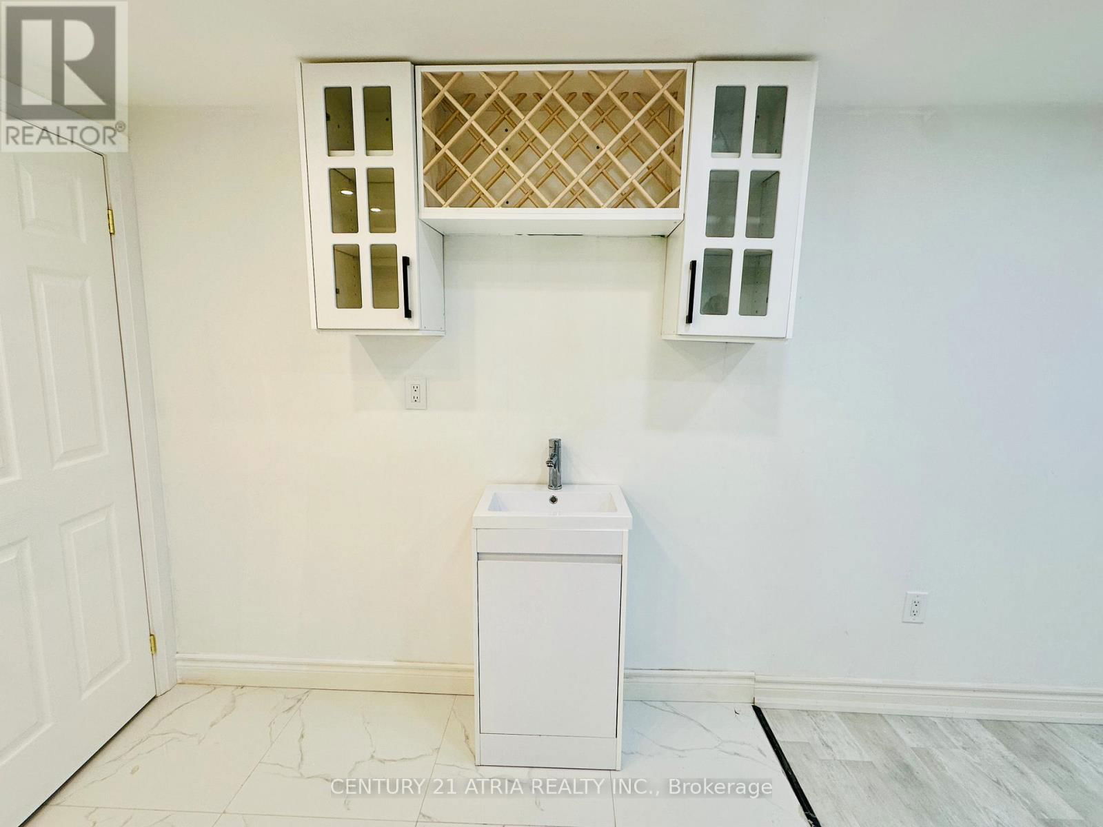 36 GREAT OAK STREET Image 31